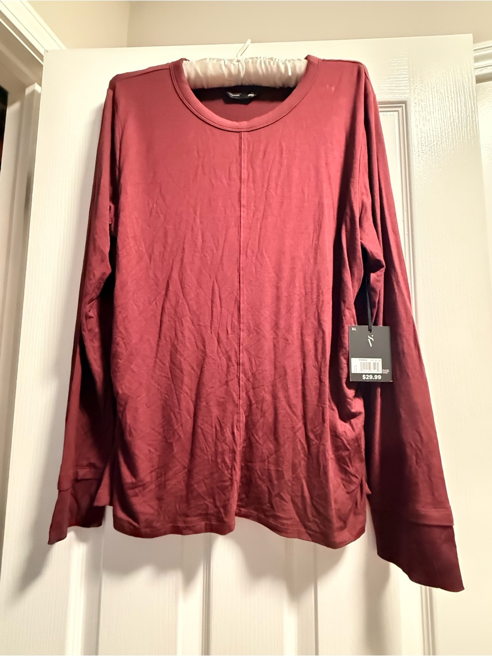 NWT Women’s Long Sleeve Ruched Crewneck Shirt - Burgundy